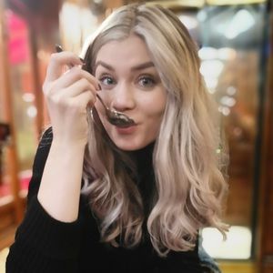 Meet your Posher, Genevieve